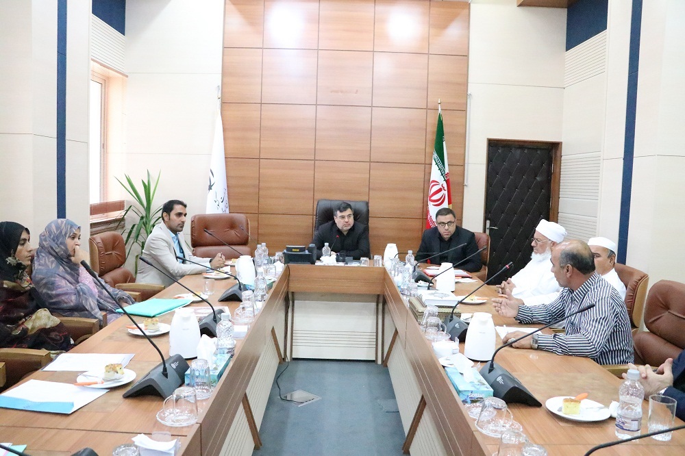استاندار هرمزگان : مسئولین پیگیر مشکلات تعاونی های قشم باشند