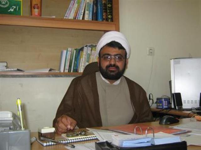 هوشیاری طلاب و دانشگاهیان خنثی کننده دسیسه‌های دشمن است