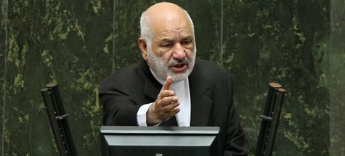 مناطق آزاد، وبال کشور شده اند/نمایندگان برای یک لقمه رای، مناطق جدید تصویب می کنند