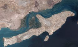 قشم و پدرخوانده‌های مهربانتر از مادر!