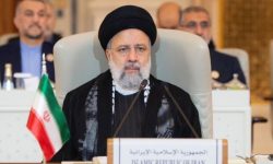 کشورهای اسلامی با تسلیح مردم فلسطین، آنها را در مبارزه با اشغالگرِ جنگ‌افروز،‌ کمک نمایند