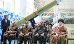 رهبر انقلاب: باید شریان حیاتی رژیم صهیونیستی قطع شود